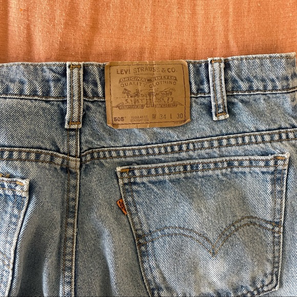 Vintage Levi Bermuda shorts Women’s Size 6/8 - Picture 4 of 8